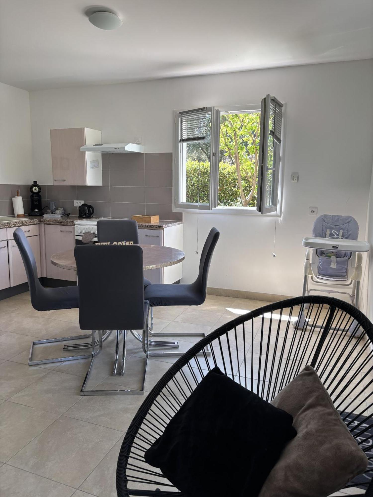 Appartement Romana Puissalicon 34 Exteriör bild